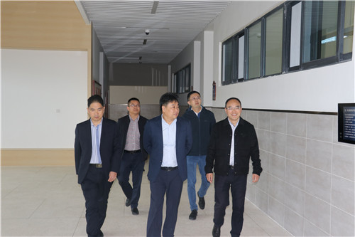 成實外集團副總裁古代禮蒞臨我校調研督導