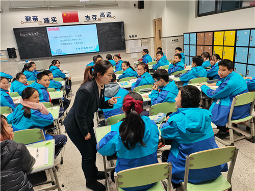 奇趣學(xué)科，精彩課堂——小升初銜接活動課