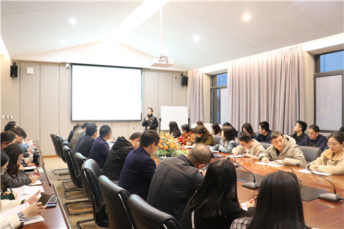 教學先導提質(zhì)量 專業(yè)引領促成長——成實外教育集團教學質(zhì)量部督導我校開展教學